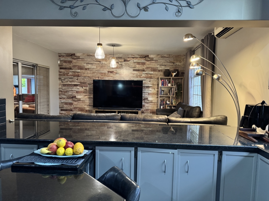 4 Bedroom Property for Sale in Wilkoppies North West